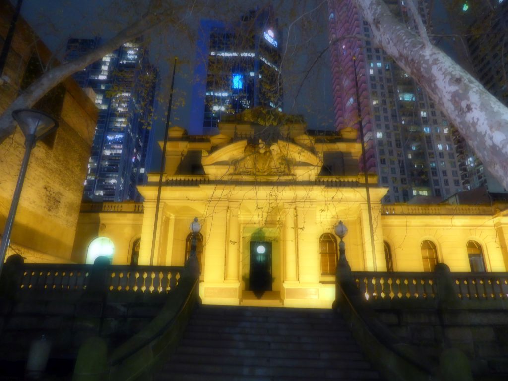 Front of the Central Court House at Liverpool Street, by night