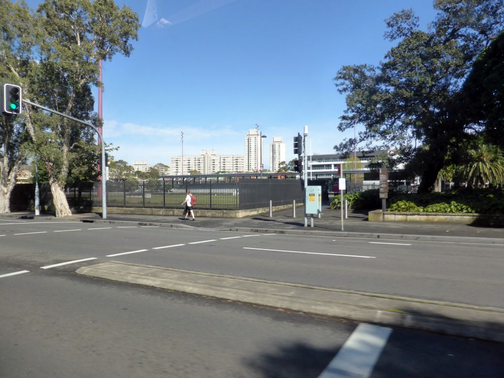 Elizabeth Street and the Redfern Oval, viewed from the taxi from the city center to the airport