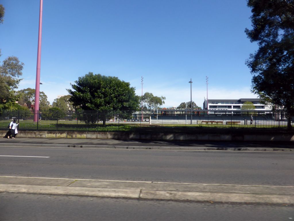 Elizabeth Street and the Redfern Oval, viewed from the taxi from the city center to the airport