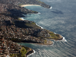 Bondi Beach, Marks Park, Tamarama Park, Bronte Beach, the Waverley Cemetery, Burrows Park and Gordons Bay, viewed from the airplane to Melbourne