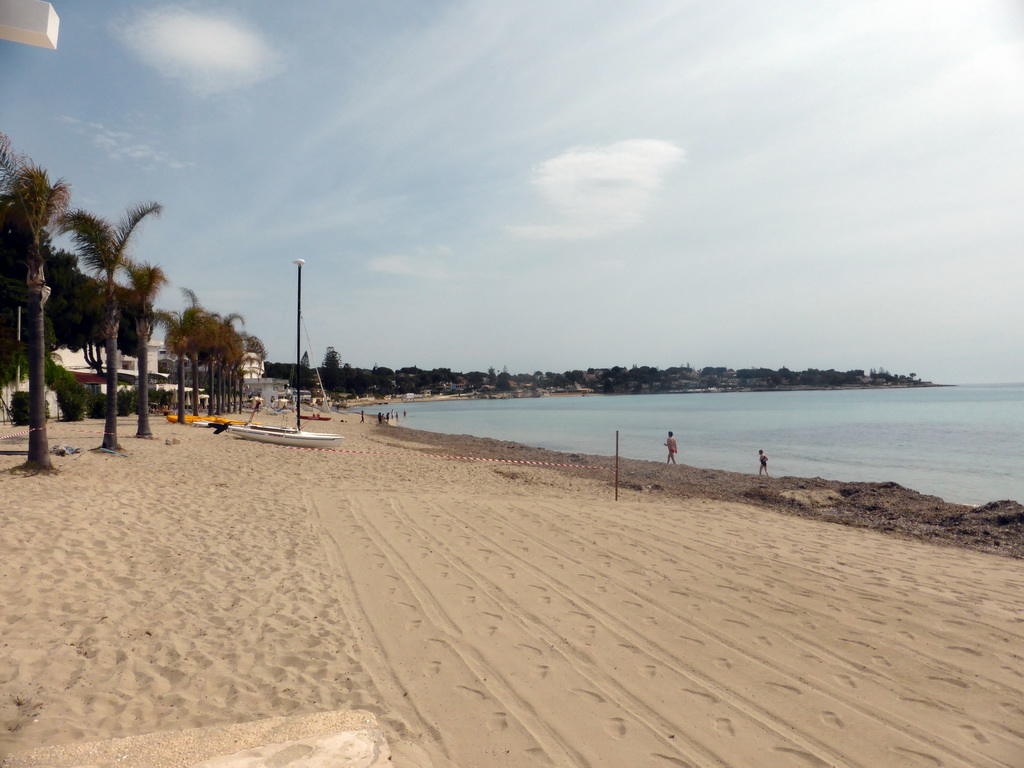 The Lido Sayonara beach at the village of Fontane Bianche