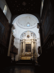 Choir, apse and altar of the Duomo di Siracusa cathedral