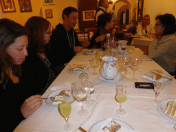 Course participants having dessert at the Trattoria Archimede restaurant at the Via Mario Gemmellaro street