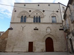 Back side of a house near the Via dei Mergulensi street