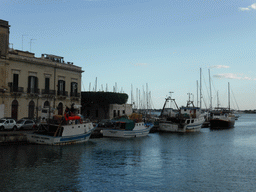 Excursion boats in the harbour just south of the Ponte Santa Lucia bridge