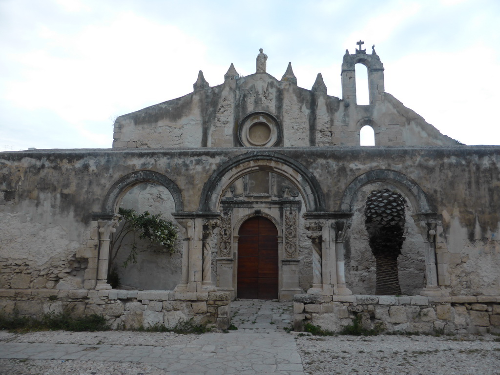 Arched windows and the south side of the Chiesa di San Giovanni alle Catacombe church