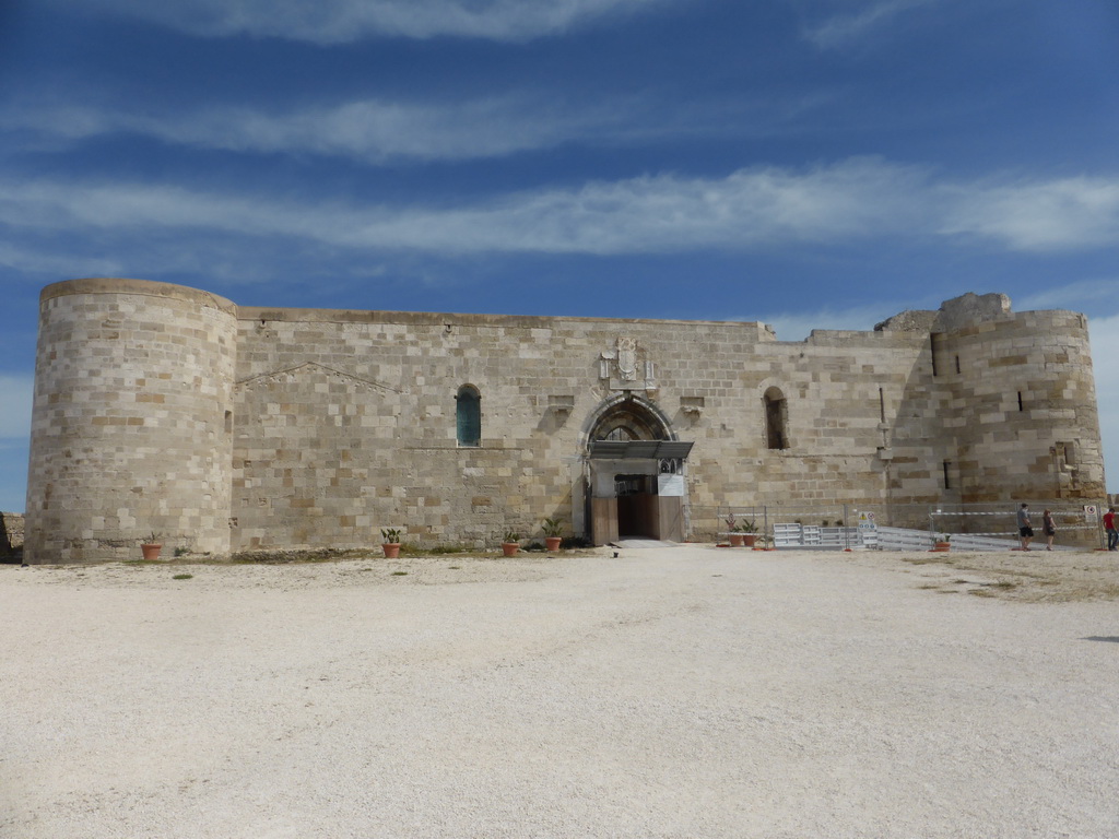 Main building and outer square of the Castello Maniace castle