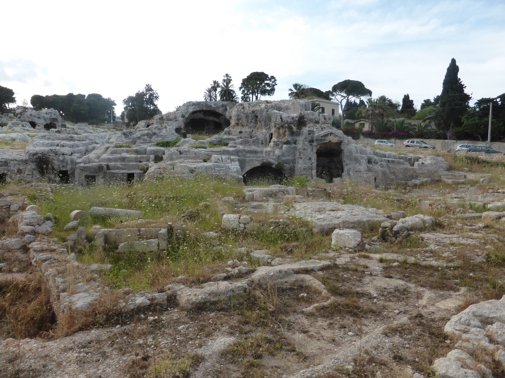 The Tomb of Archimedes at the Parco Archeologico della Neapolis park, viewed from the Via Ettore Romagnoli street