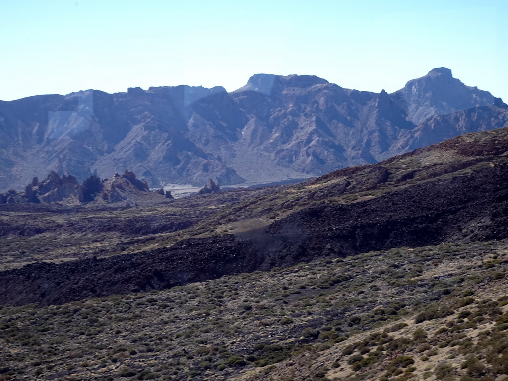 The southwest side of the Cañadas del Teide crater, viewed from the Teide Cable Car