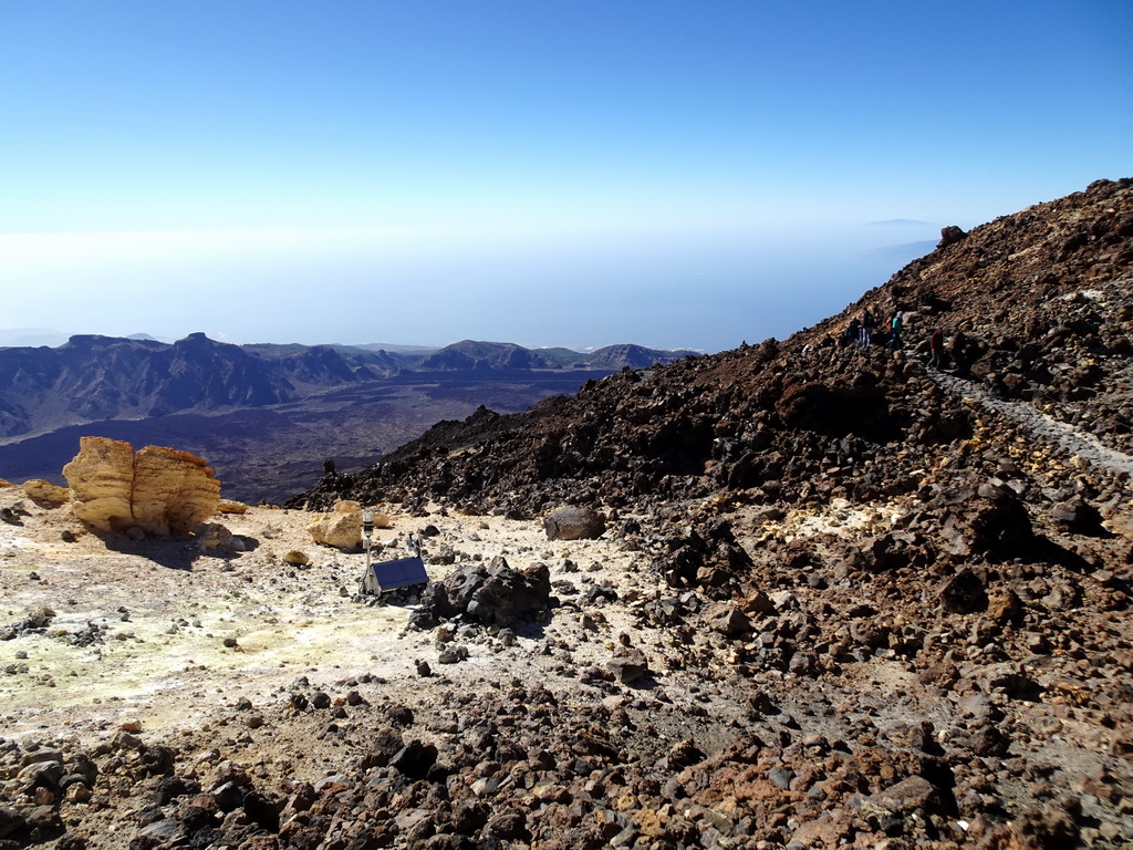 Trail nr. 12 from the La Rambleta viewpoint to the Pico Viejo viewpoint, and the southwest side of the Cañadas del Teide crater