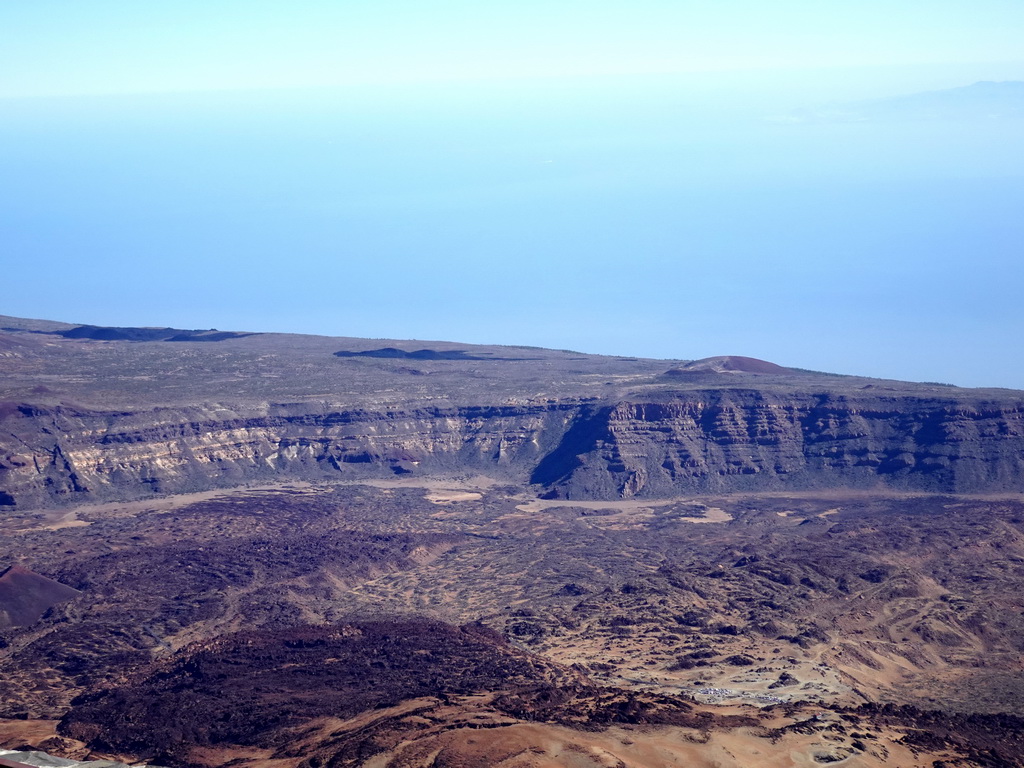 The east side of the Cañadas del Teide crater, viewed from the La Rambleta viewpoint