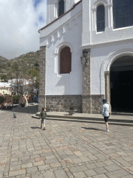 Miaomiao and Max in front of the Parroquia de Nuestra Señora del Socorro church at the Plaza Nuestra Señora Del Socorro square