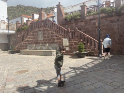 Miaomiao and Max at the Plaza Nuestra Señora Del Socorro square