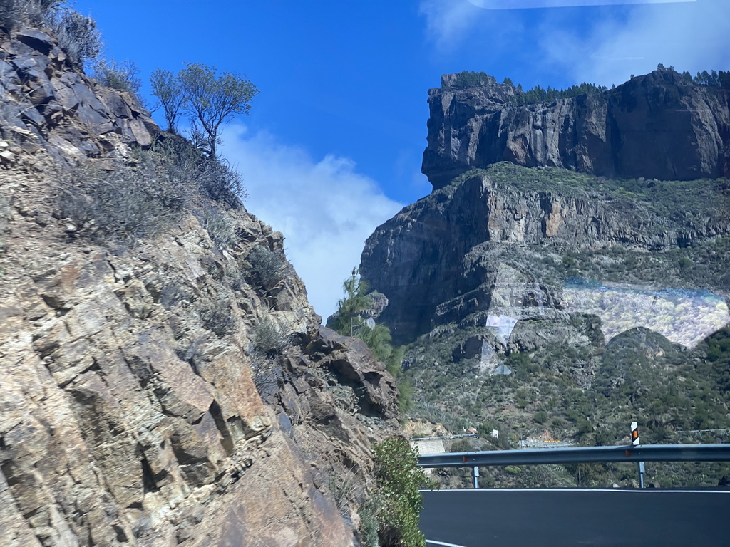 The GC-60 road going through the mountains at the south side of town, viewed from the tour bus