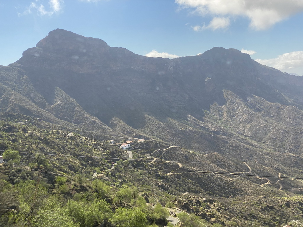 Mountains and the town of Timagada, viewed from the tour bus on the GC-60 road