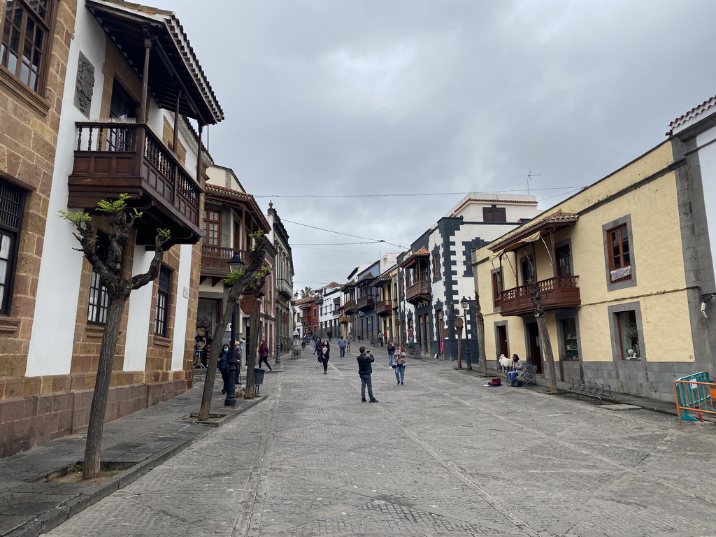 The Calle Real de la Plaza street