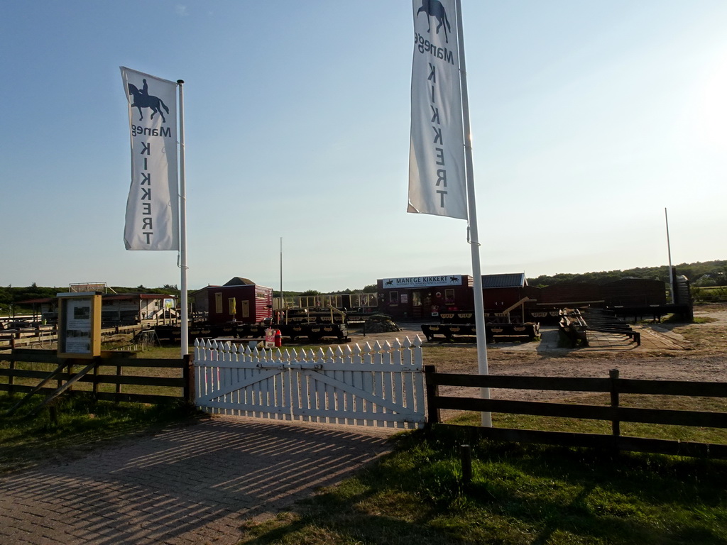 Front of the Manege Kikkert riding school at the Bosrandweg road at De Koog