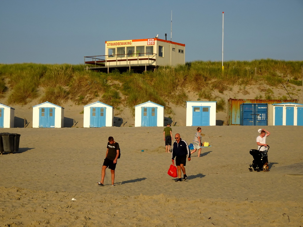 Lifeguard house at the beach at Beach Pavilion Paal 20 at De Koog