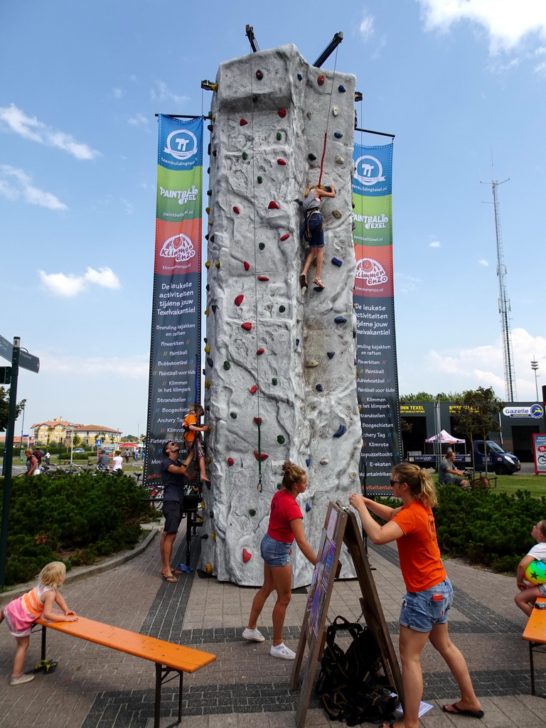 Climbing tower at the Nikadel street at De Koog