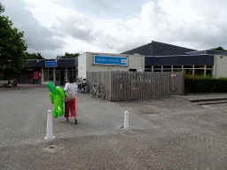 Miaomiao in front of Swimming Paradise Calluna at the Roompot Vakanties Kustpark Texel at De Koog