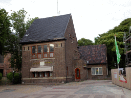 Front of the Texelse Courant building at the Vismarkt square at Den Burg