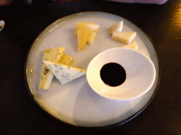 Texel cheese platter at the Brasserie de Lindeboom restaurant at Den Burg