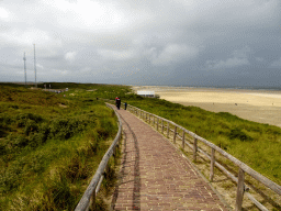 The path from the parking lot to the Lighthouse Texel at De Cocksdorp