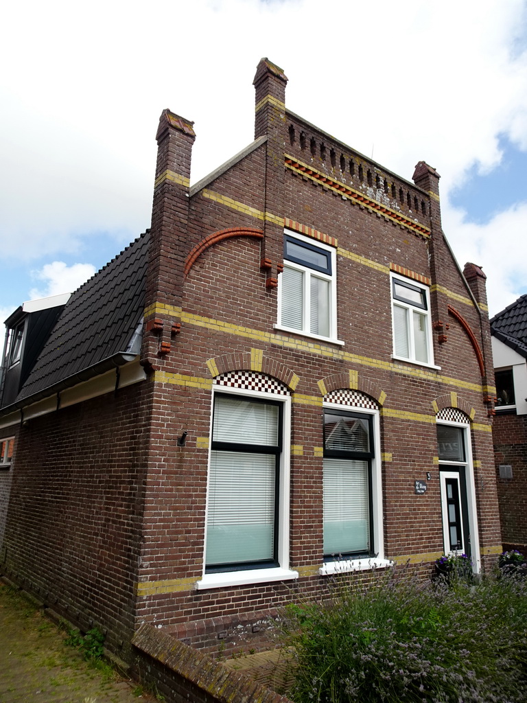 Front of a house at the Peperstraat street at Oosterend