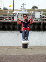 Miaomiao and Max at the harbour of Oudeschild