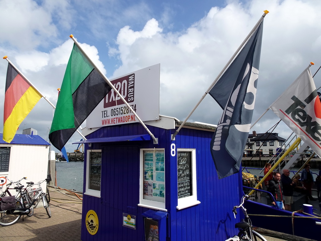 Tour boat information point in the harbour of Oudeschild