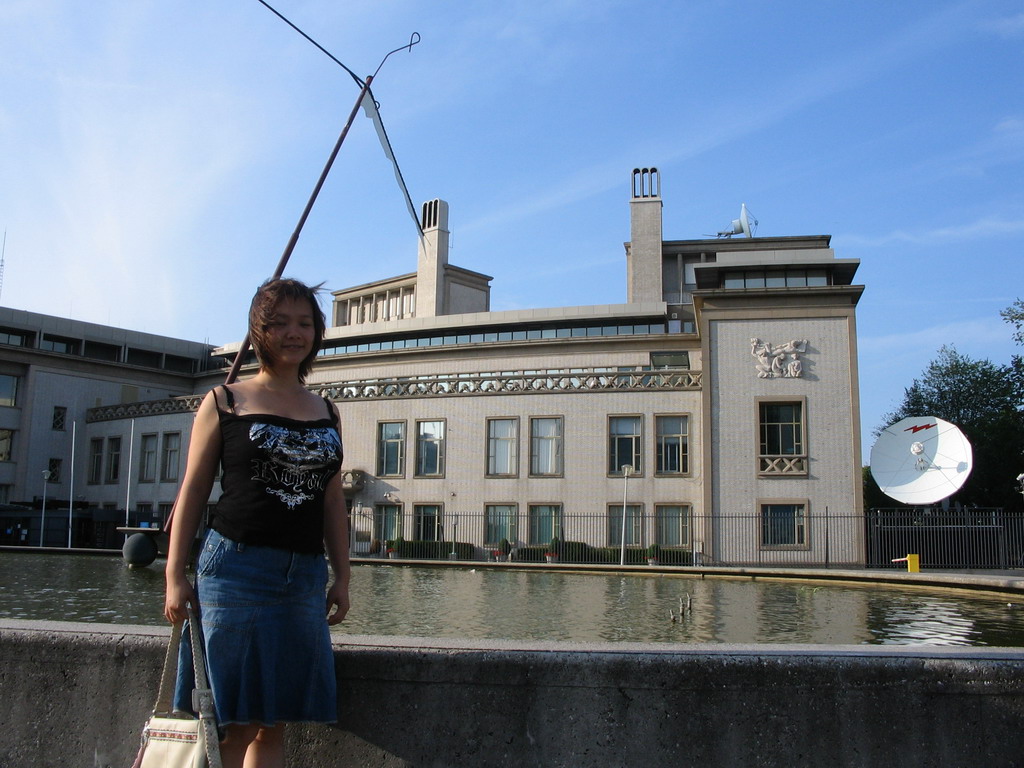 Miaomiao in front of the International Criminal Tribunal for the former Yugoslavia at the Churchillplein square