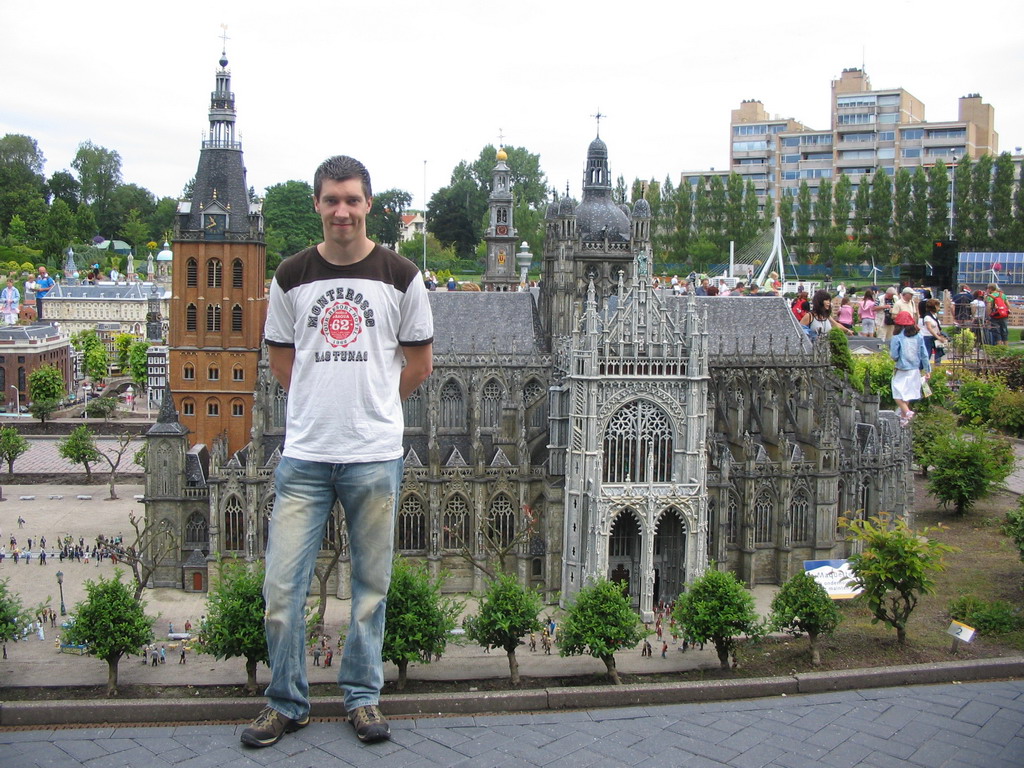 Tim with a scale model of the St. John`s Cathedral of Den Bosch at the Madurodam miniature park