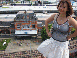 Miaomiao with the Groningen Railway Station at the Madurodam miniature park