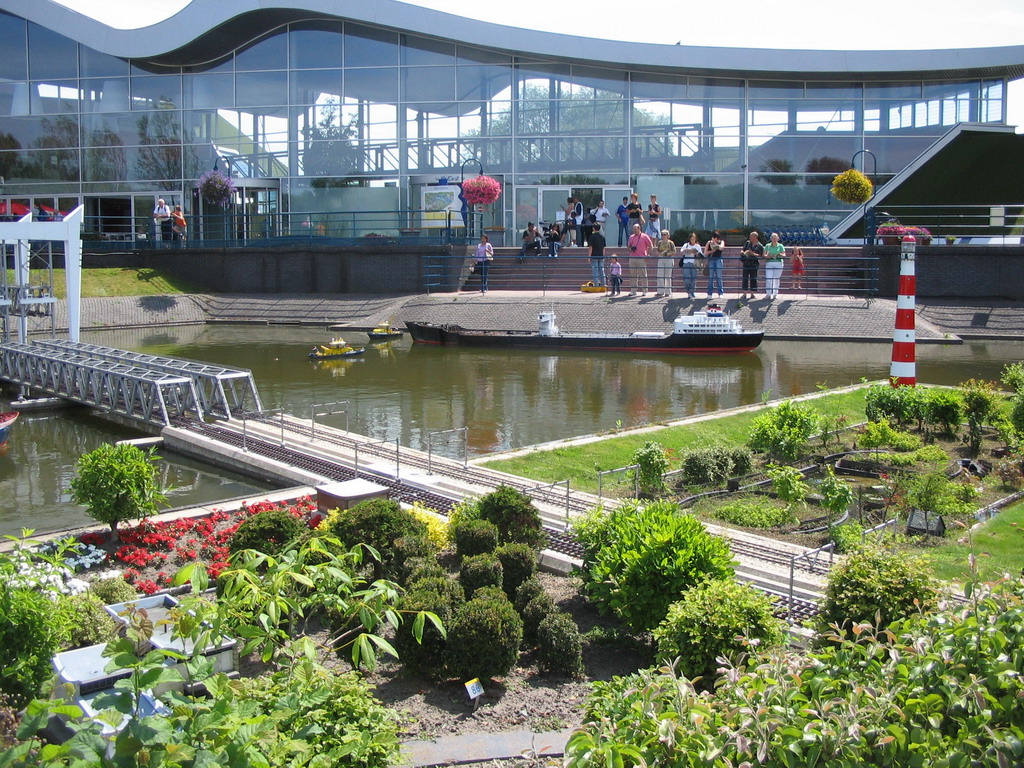 Scale models of the Stadsbrug Zwijndrecht bridge and a ship at the Madurodam miniature park