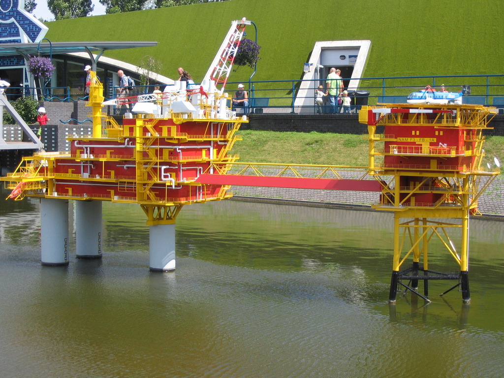 Scale model of an oil platform at the Madurodam miniature park