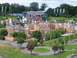 thehague_1_178 - 370 kb - 1024x768 - Scale model of the headquarters of the ING Bank of Amsterdam at the Madurodam miniature park Scale model of the headquarters of the ING Bank of Amsterdam at the Madurodam miniature park