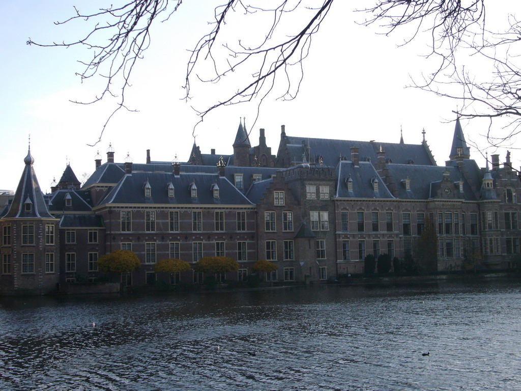 The Binnenhof, Het Torentje and the Hofvijver