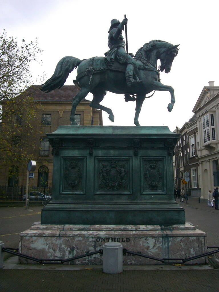 Statue of Willem van Oranje