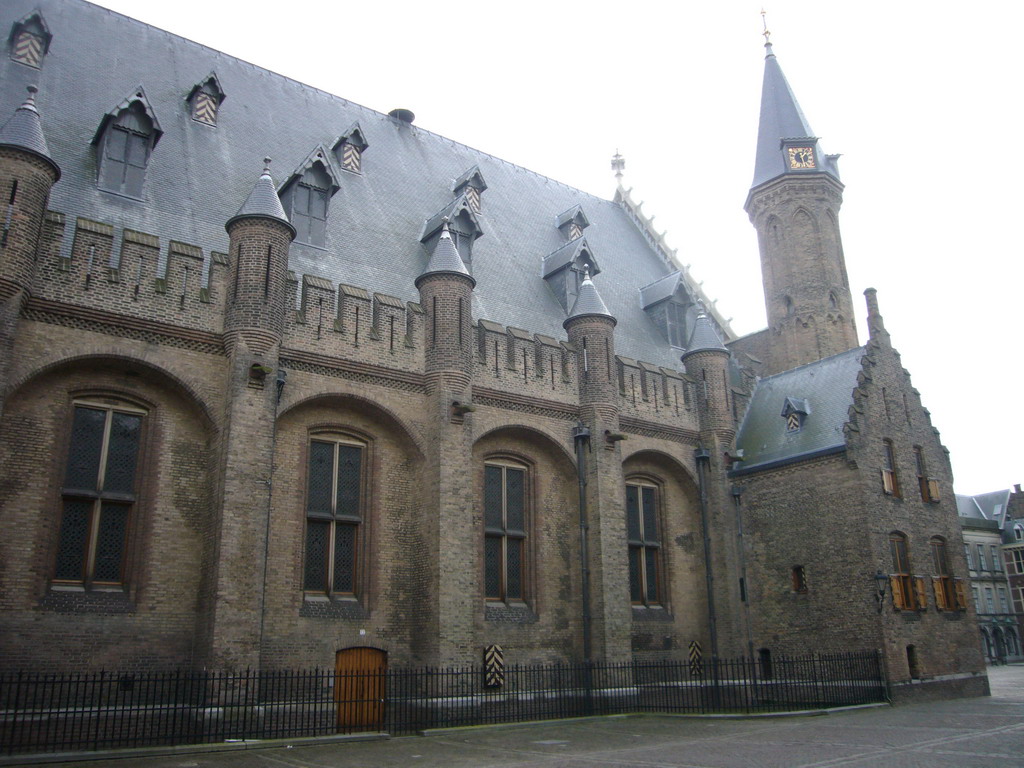 Left side of the Ridderzaal, at the Binnenhof