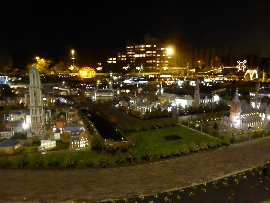 Overview of the Madurodam miniature park, by night