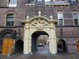 Entrance gate at the northeast side of the Binnenhof square
