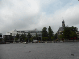 thehague_4_002 - 180 kb - 1024x768 - The Spuiplein square with the Filmhuis Den Haag cinema and the Oude Kerk church The Spuiplein square with the Filmhuis Den Haag cinema and the Oude Kerk church