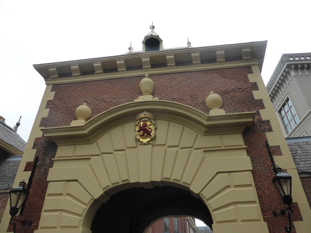 Upper part of the gate at the northeast side of the Binnenhof square