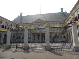thehague_4_119 - 271 kb - 1024x768 - Front of the Paleis Noordeinde palace at the Noordeinde street Front of the Paleis Noordeinde palace at the Noordeinde street
