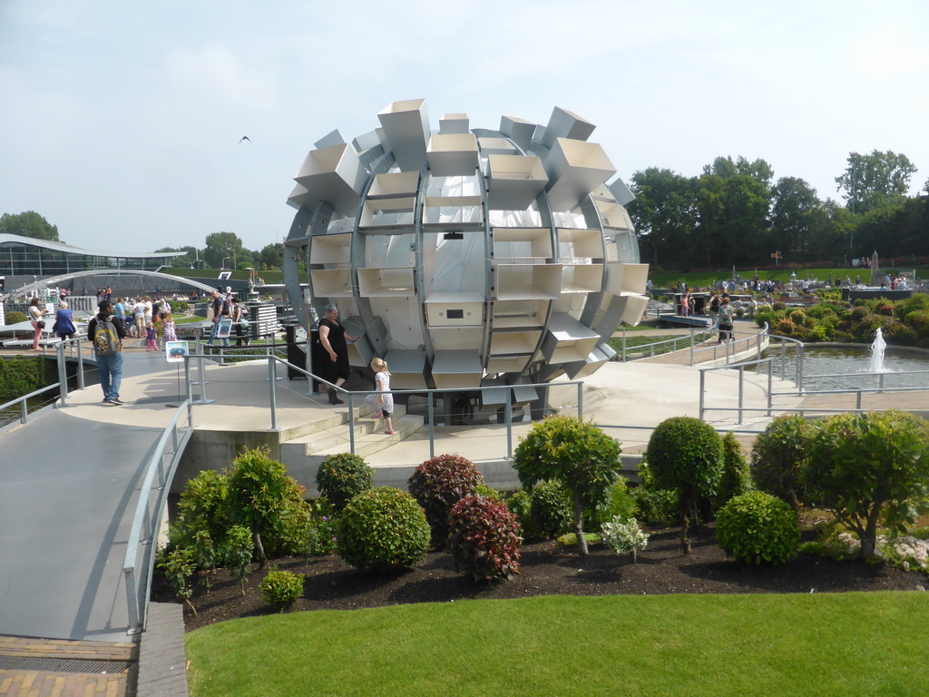 The `Fantasitron` attraction at the Madurodam miniature park