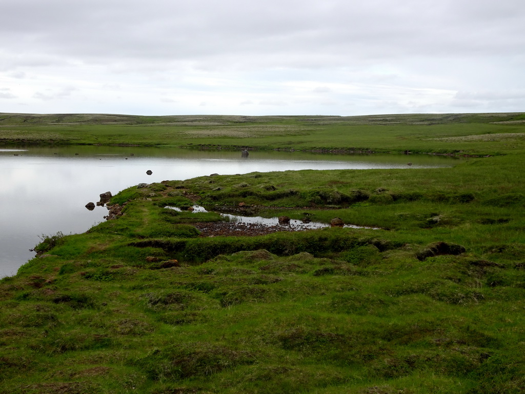 Small lake just south of the Þingvallavegur road