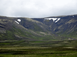 Mountains, viewed from the Lyngdalsheiðarvegur road