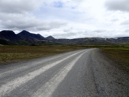 The Lyngdalsheiðarvegur road and mountains