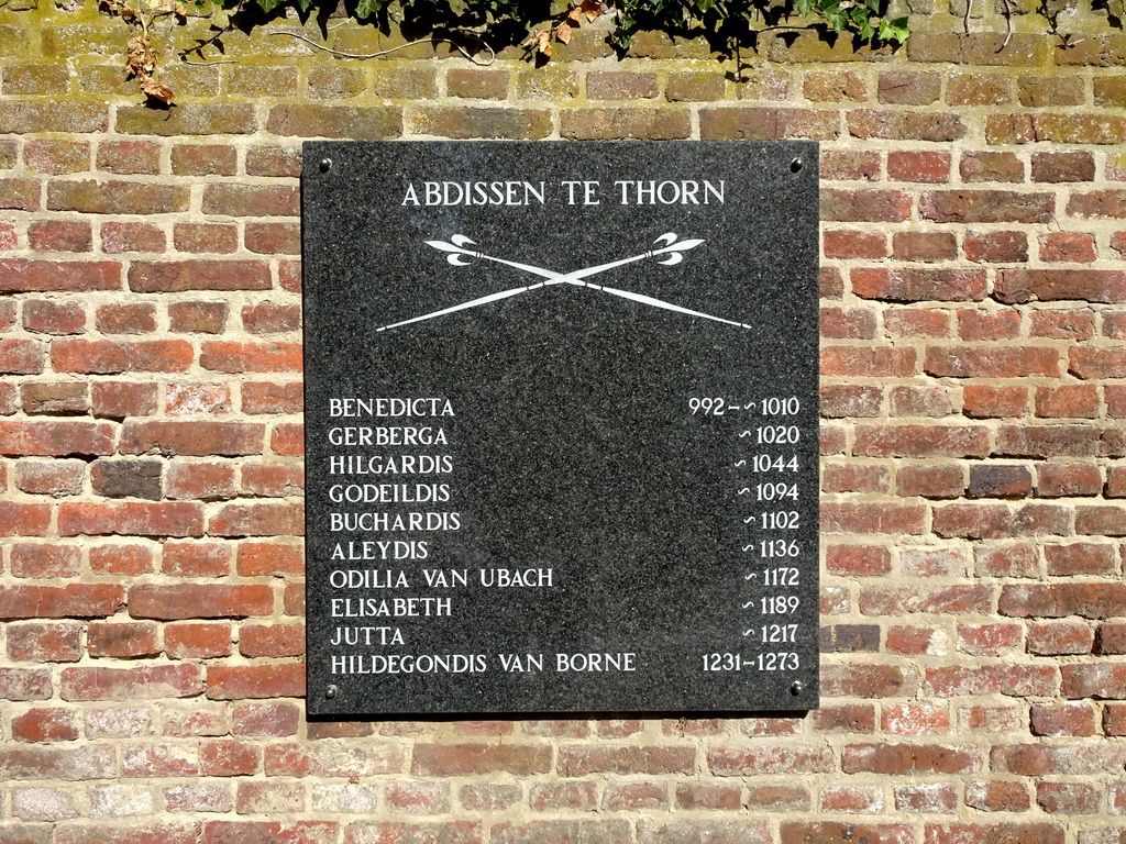 Information on the first abbesses of the Thorn Abbey on the wall south of the Sint-Michaëlskerk church