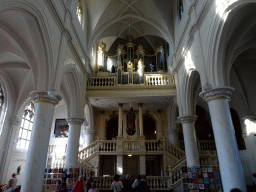 Nave, staircase and organ of the Sint-Michaëlskerk church